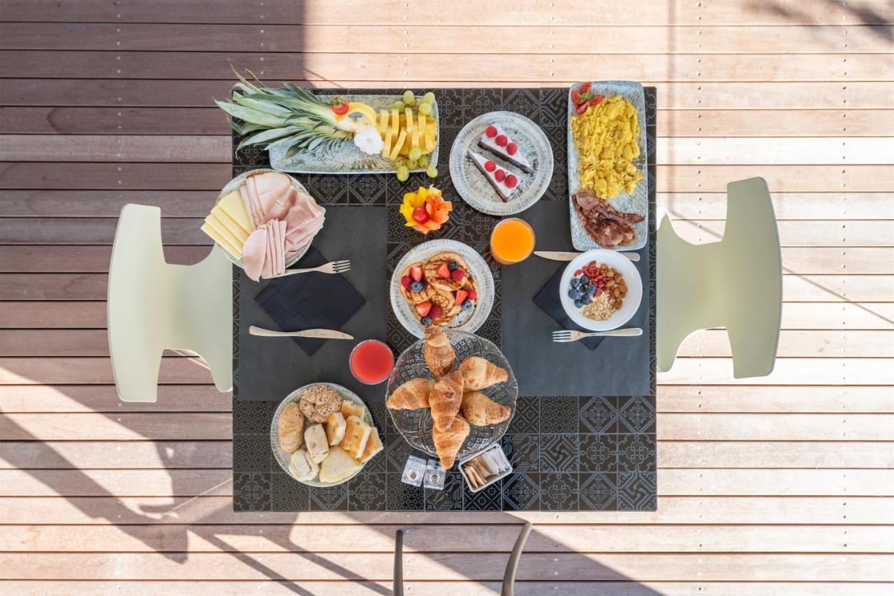 リーヴァ・デル・ガルダ Oleeva Garda Living - Adults Only Bed & Breakfast エクステリア 写真